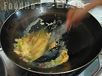 叉烧银芽炒蛋的家常做法